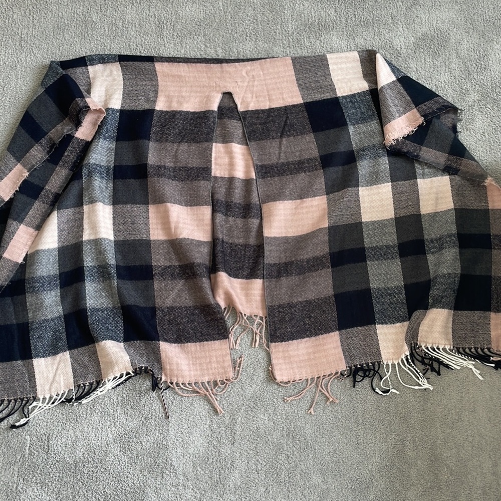 EC International INC Company Pink Black Grey Plaid Shawl